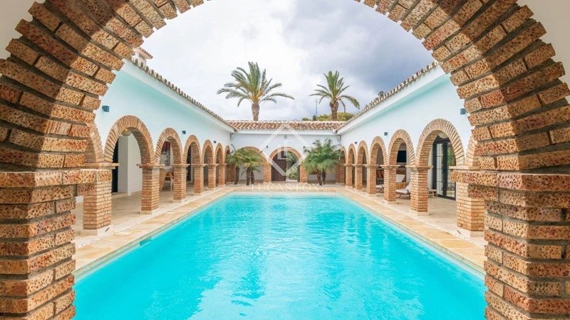 Haus 12+1 mit Meerblick in Málaga, Spanien