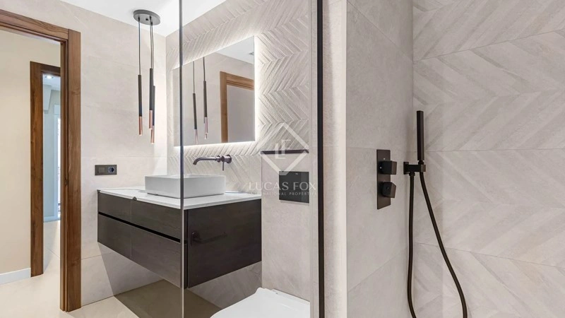 阿利坎特近海 6+1 公寓,西班牙