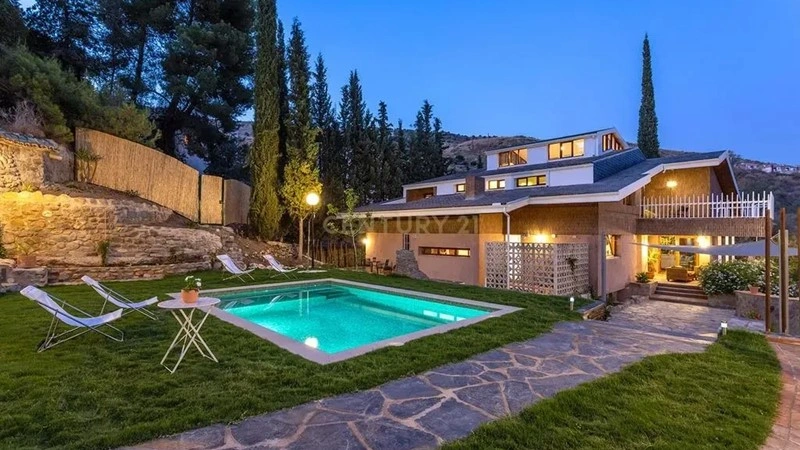 西班牙格拉纳达 16+1 带车位住宅