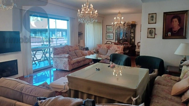 Prächtige 224 m² große Wohnung in Granada, Spanien