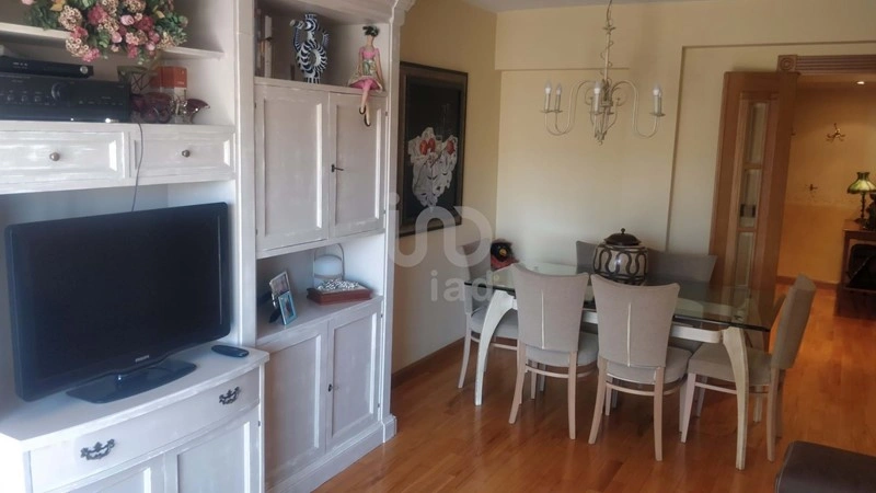 Stylish 78 m² apartment in Zaragoza, Spain