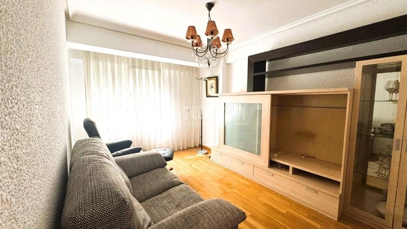 जारागोज़ा, स्पेन में सुंदर 75 वर्ग मीटर का अपार्टमेंट