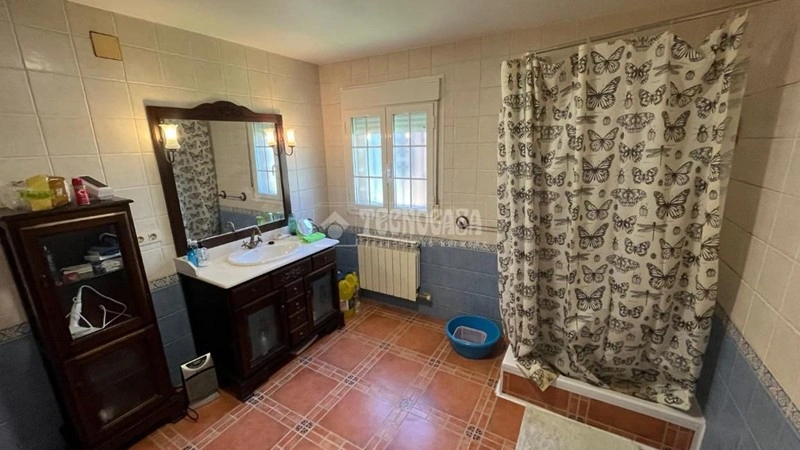 西班牙萨拉戈萨 3+1 带花园住宅