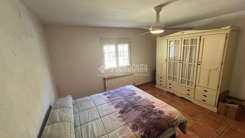 西班牙萨拉戈萨 3+1 带花园住宅