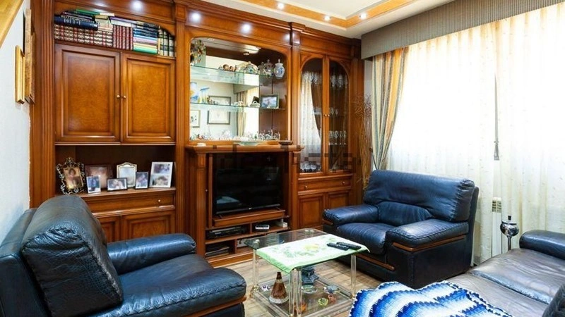 Spacious house 250 m² in Zaragoza, Spain