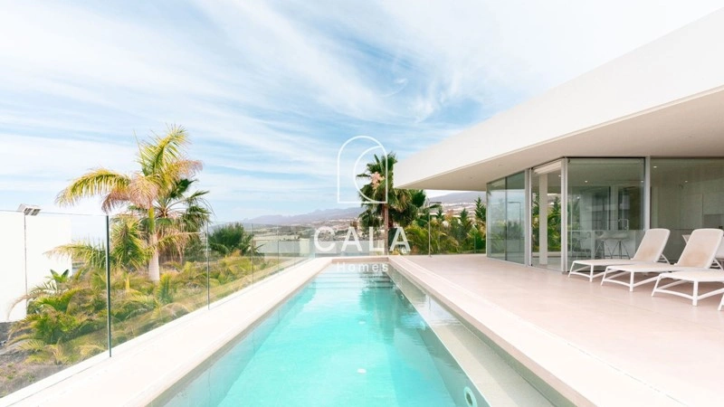 西班牙圣克鲁斯(特内里费岛)带露台的10+1户型住宅