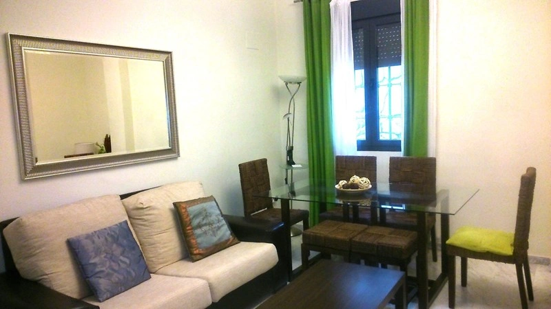 सेविल, स्पेन में आरामदायक 66 मी² अपार्टमेंट