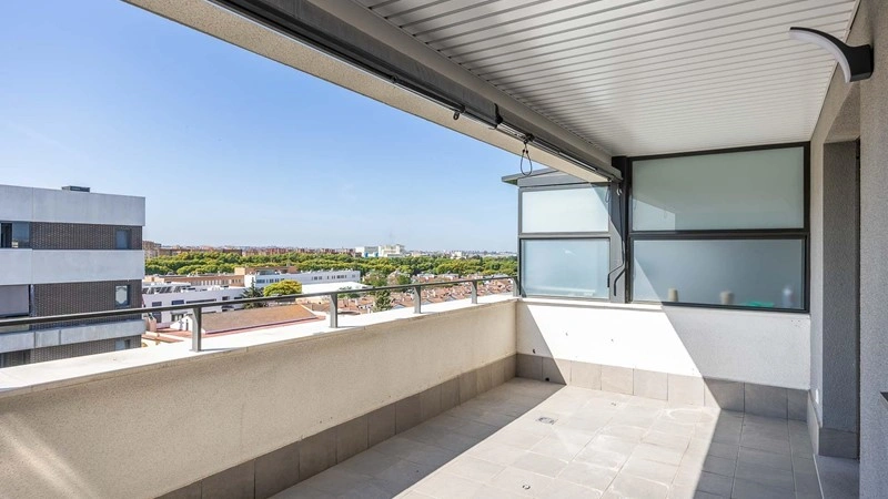 Penthouse 4+1 with panoramic view in Seville, Spain