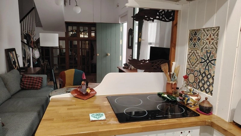 सेविल, स्पेन में 90 वर्ग मीटर का डुप्लेक्स अपार्टमेंट