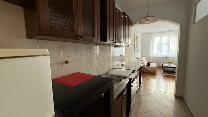 ओसिकेक, क्रोएशिया में सुखद 45 वर्ग मीटर का फर्निश्ड अपार्टमेंट