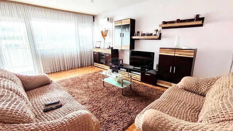 Comfortable apartment 71 m2 on the bright side in Karlovac, Croatia