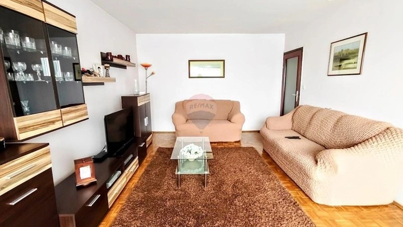 Comfortable apartment 71 m2 on the bright side in Karlovac, Croatia