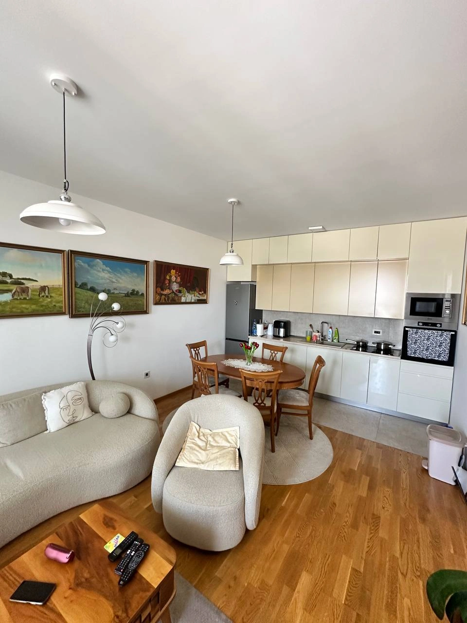 شقة بمساحة 68 م² مع موقف خارجي في نوفي ساد، صربيا