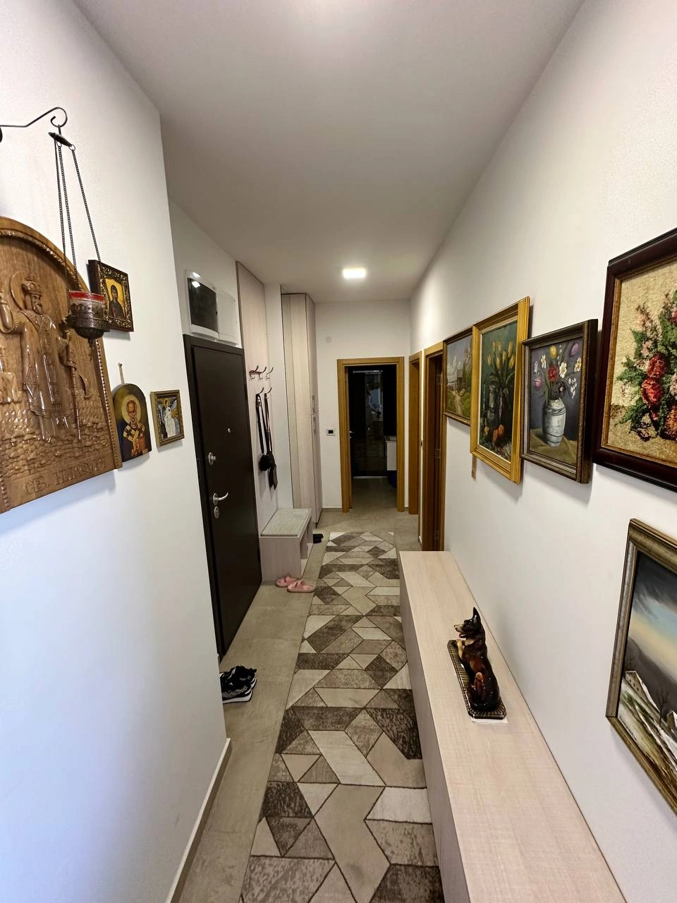 شقة بمساحة 68 م² مع موقف خارجي في نوفي ساد، صربيا