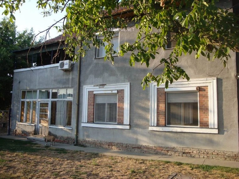 منزل 232 m2 مع مرآب في Zrenjanin, Serbia