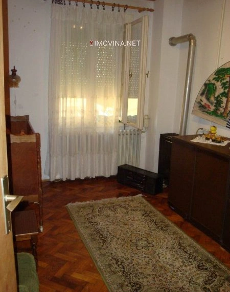 منزل 232 m2 مع مرآب في Zrenjanin, Serbia