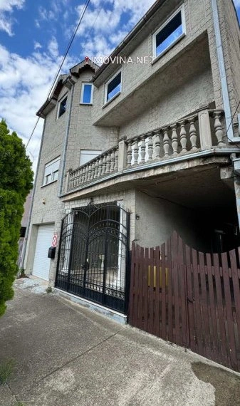 منزل 504 m2 مع مسبح داخلي في Zrenjanin، صربيا