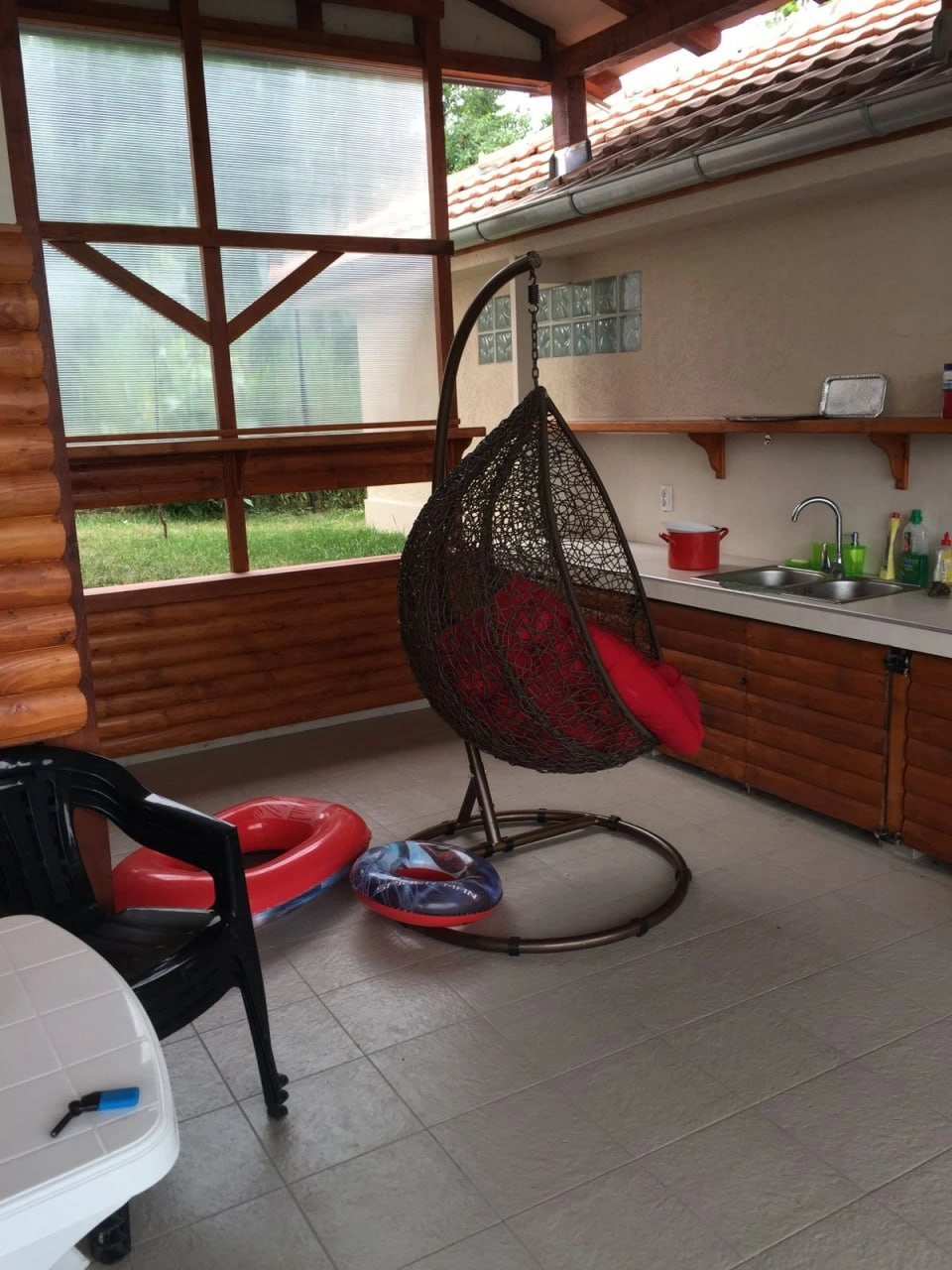 منزل بمساحة 163 م² مع حديقة في نوفي ساد، صربيا