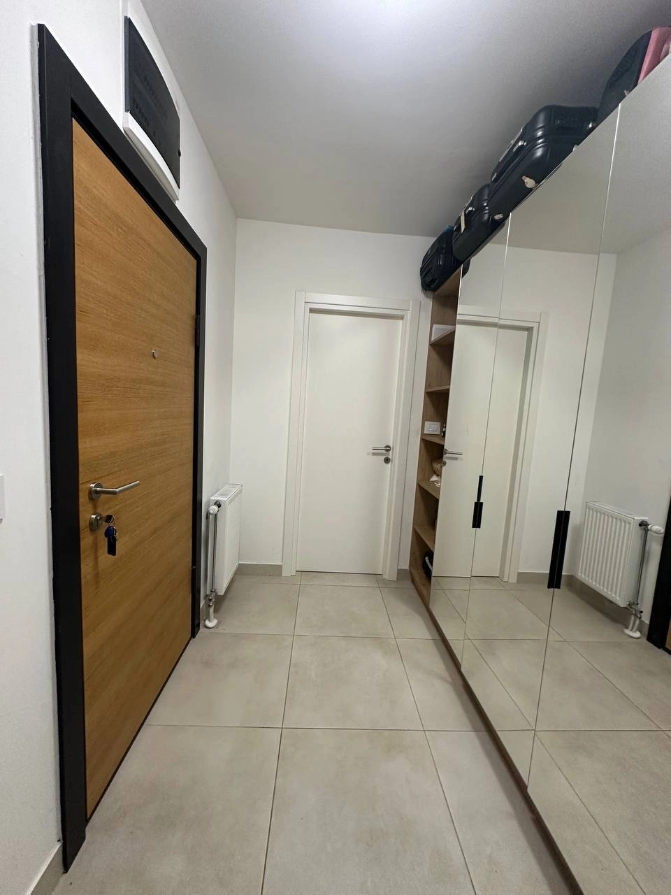 नोवी सैड, सर्बिया में 2‑बेडरूम अपार्टमेंट (पार्किंग सहित)