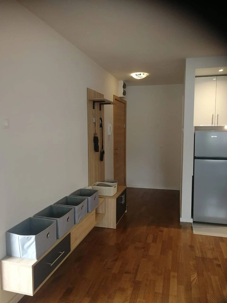 شقة بمساحة 35 م² مع موقف سيارات مفتوح في نوفي ساد، صربيا