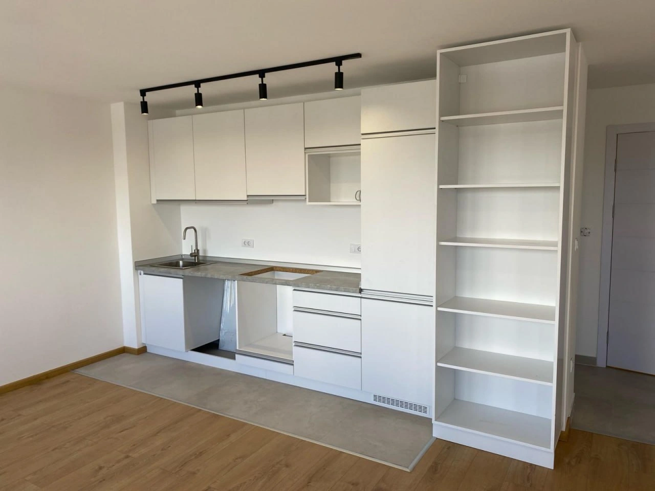 Квартира 74 м² с открытым парковочным местом в Нови-Саде, Сербия