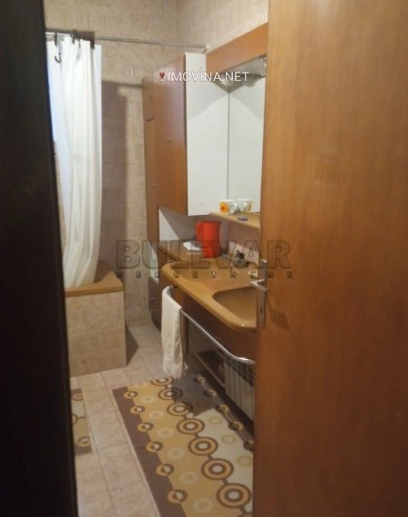 Casa de 3 quartos com garagem em Kragujevac, Sérvia