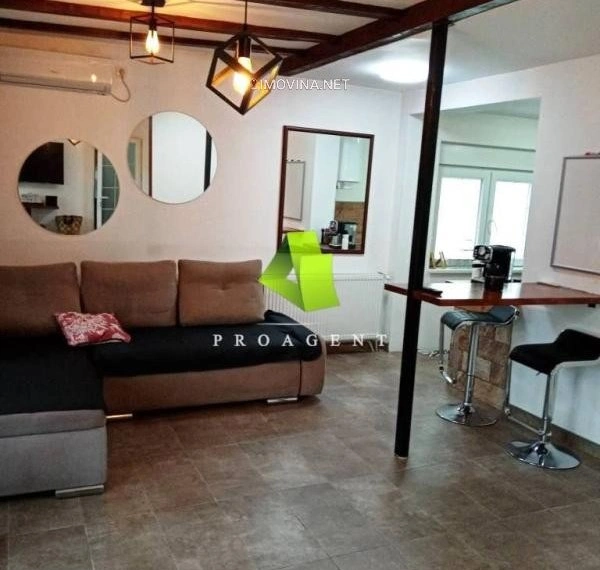 Haus mit 3 Schlafzimmern und Parkplatz in Niš, Serbien