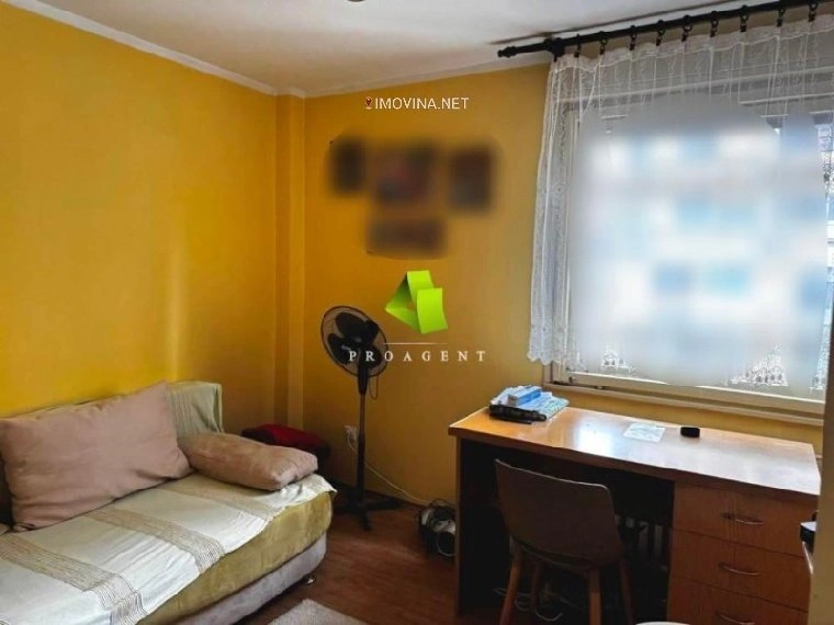 निश, सर्बिया में टैरस के साथ 83 m² का अपार्टमेंट