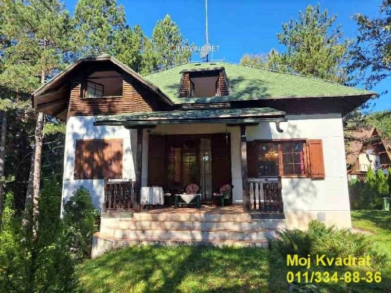 Дом с 4 спальнями и парковкой в Златиборе, Сербия