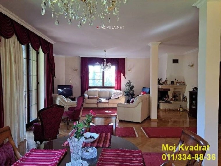 Дом с 4 спальнями и парковкой в Златиборе, Сербия