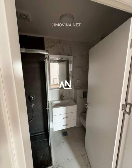 ज़्लाटिबार, सर्बिया में पार्किंग सहित 45 m² अपार्टमेंट