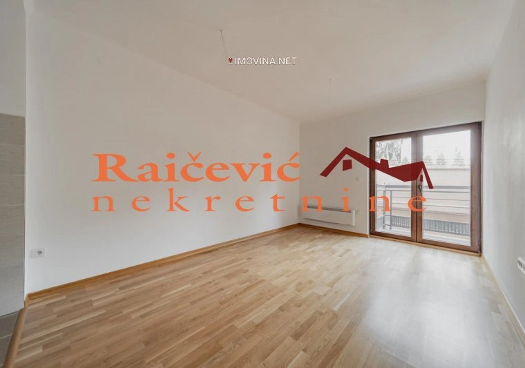 Apartment 38 m2 with open parking space in Zlatibor, Serbia