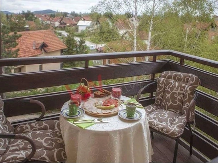 塞尔维亚兹拉迪博尔 57 m2 复式,带露天停车位