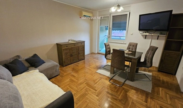 Appartement 1 chambre avec ascenseur à Zrenjanin, Serbie