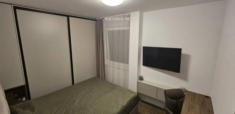 شقة بمساحة 43 m2 مع موقف سيارات مكشوف في Zrenjanin, Serbia