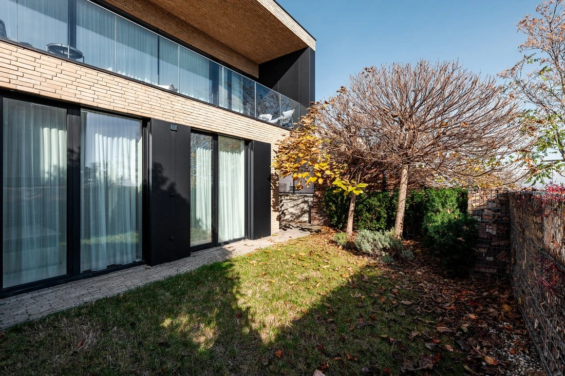 斯洛伐克 布拉迪斯拉发 213 m2 带车库的联排别墅