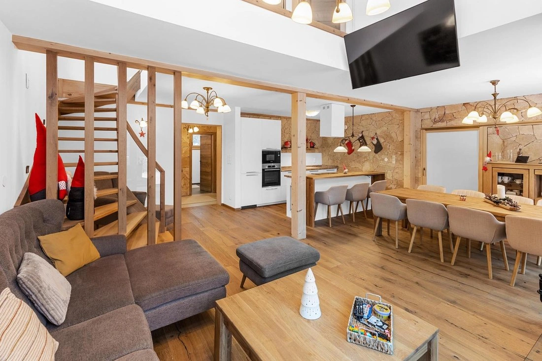 斯洛伐克普雷绍夫 380 m² 带停车位的房屋