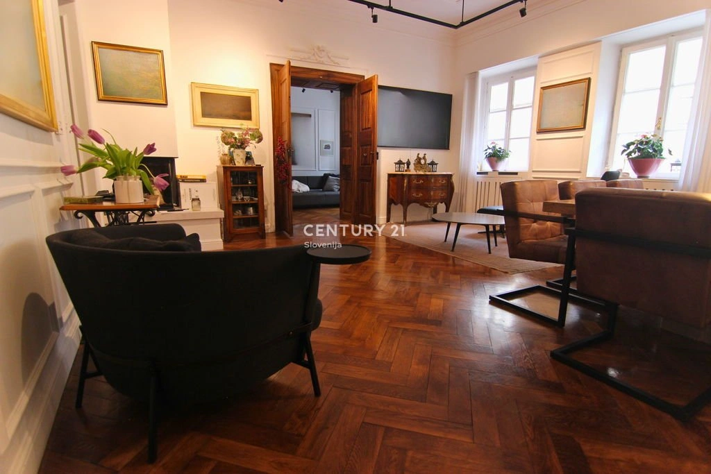 Apartamento com 3 quartos em Liubliana, Eslovênia