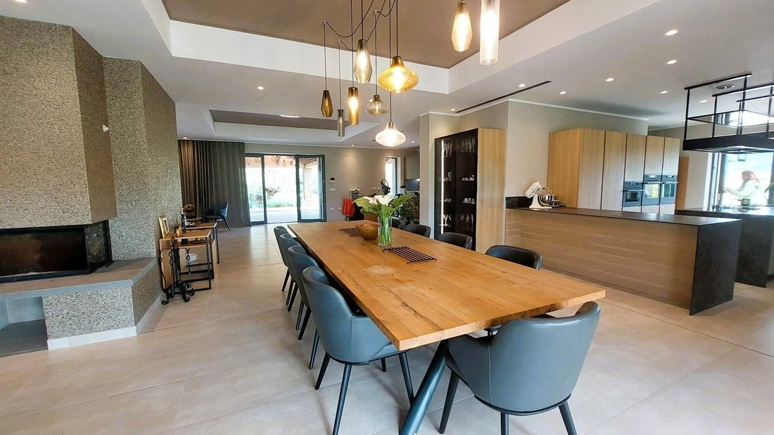 فيلا بمساحة 450 م² في غروسوبلي، سلوفينيا