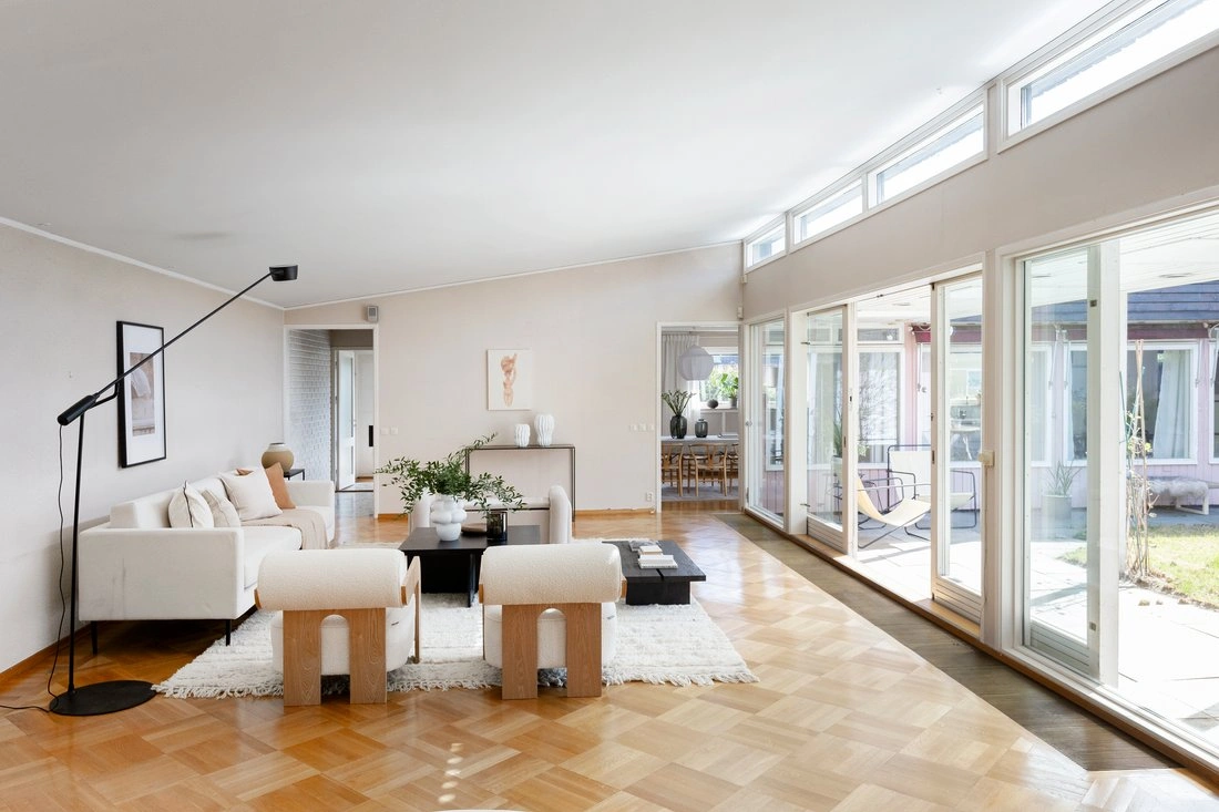 गॉथेनबर्ग, स्वीडन में हवादार 4+1 घर