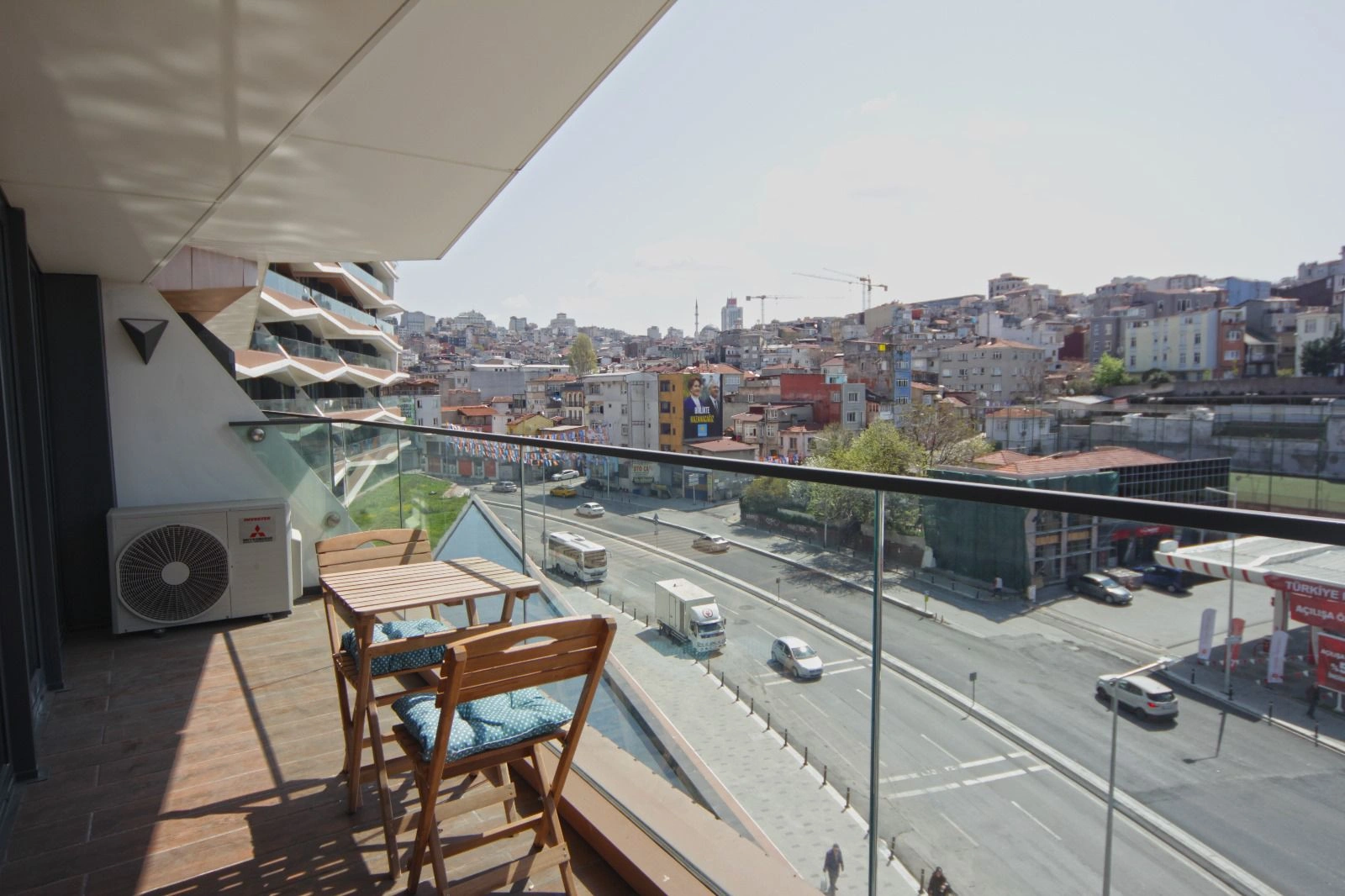 土耳其伊斯坦布尔精装 1+1 公寓 60 m2