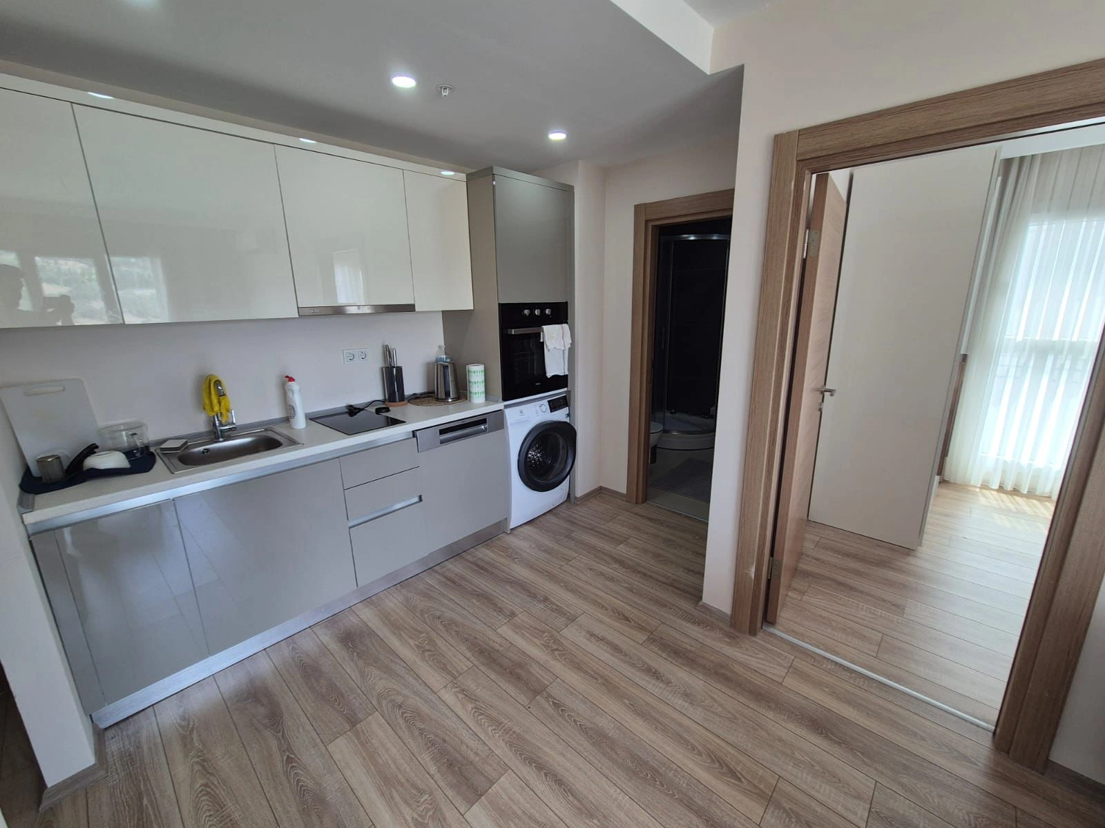 土耳其伊斯坦布尔精装 1+1 公寓 60 m2