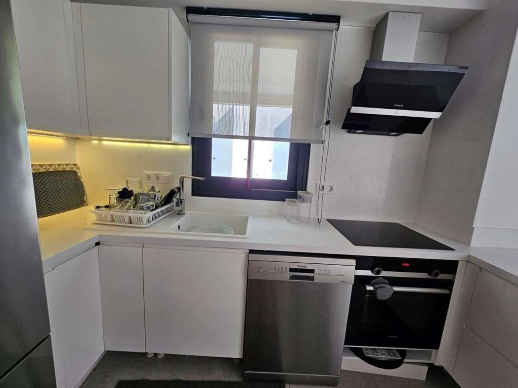 चेशमे, तुर्की में आरामदायक 3-बेडरूम अपार्टमेंट