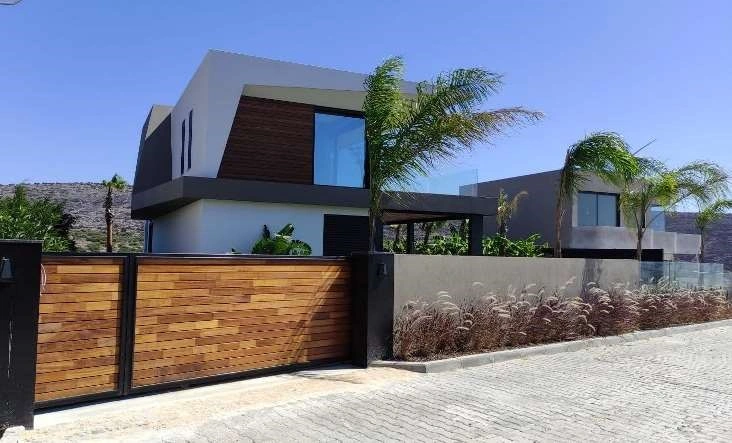 土耳其切什梅宽敞6卧别墅