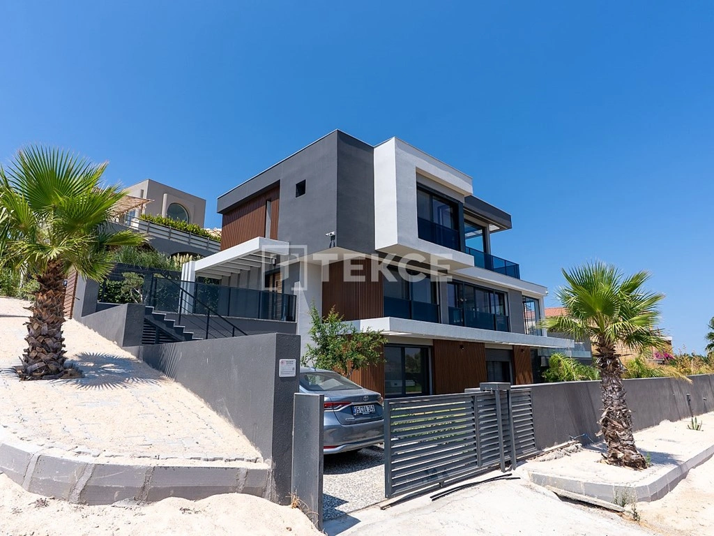 فيلا فسيحة من 5 غرف نوم في تشيشمي، تركيا