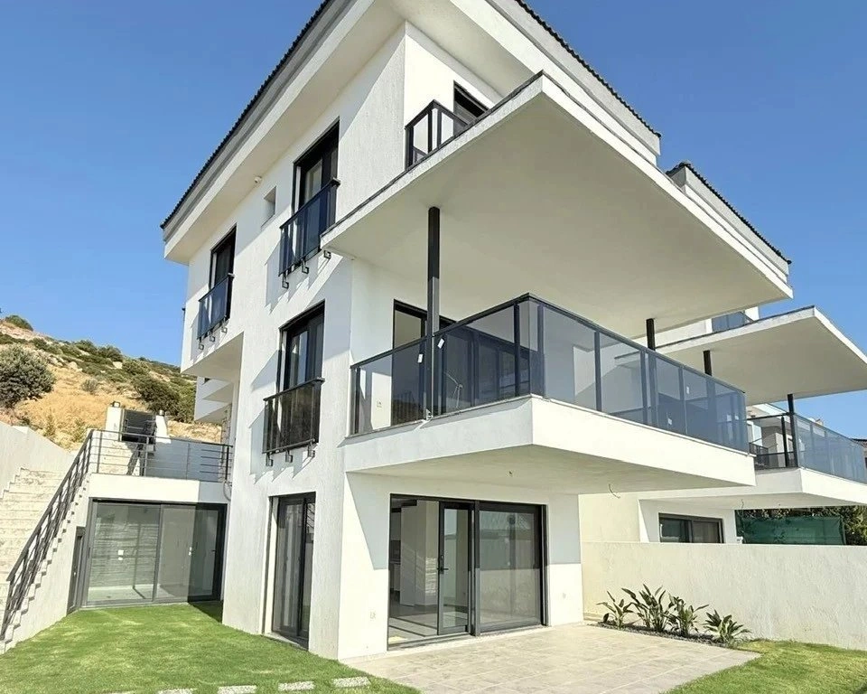 Spaziosa villa con 6 camere da letto a Cesme, Turchia