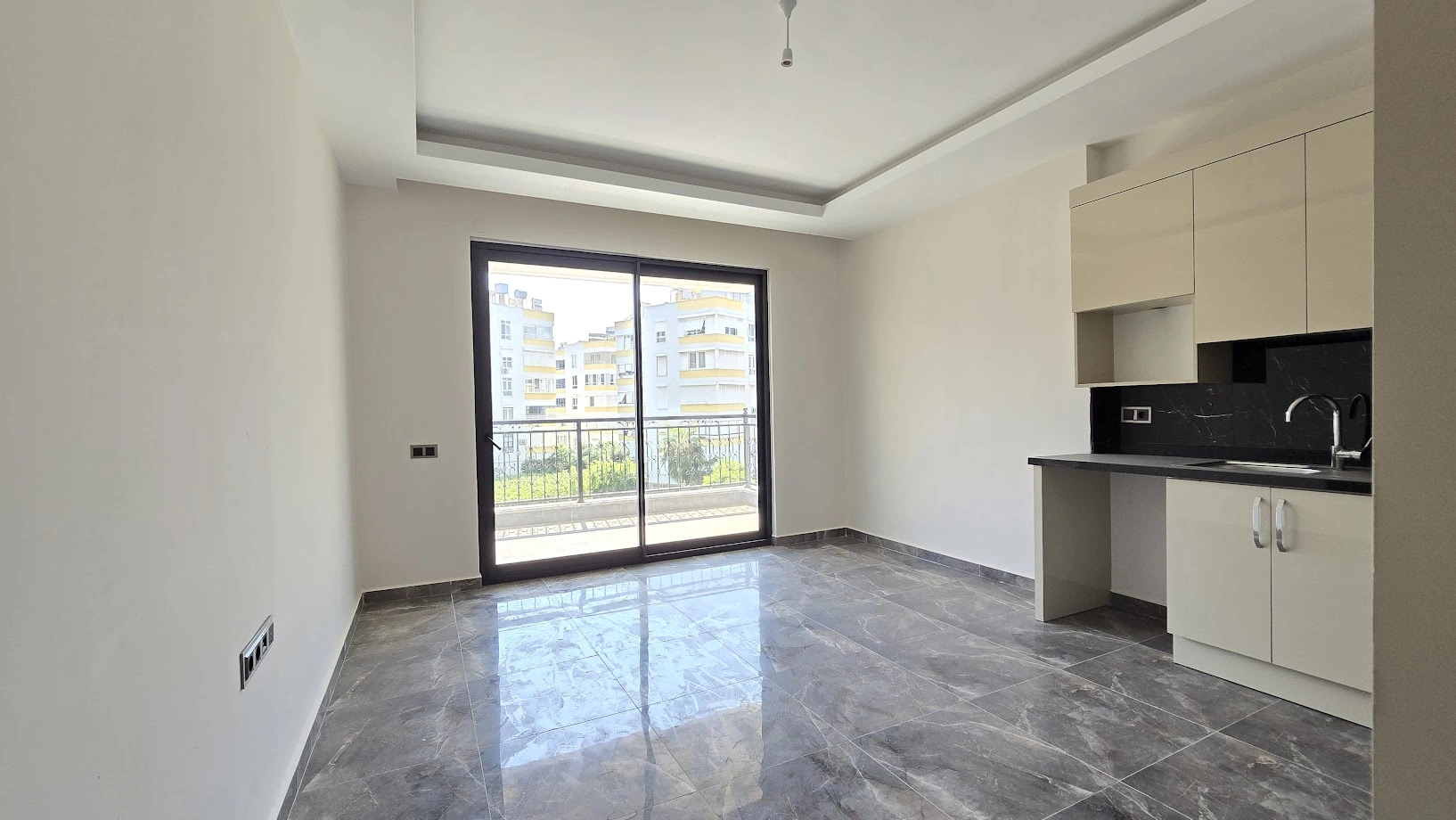 अलान्या के Kurt Safir कॉम्प्लेक्स में 2+1 अपार्टमेंट