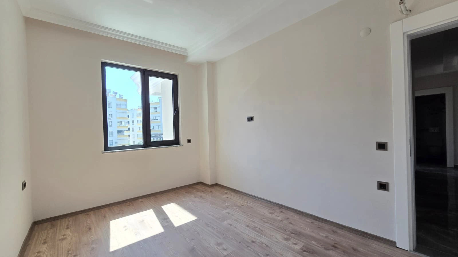 अलान्या के Kurt Safir कॉम्प्लेक्स में 2+1 अपार्टमेंट