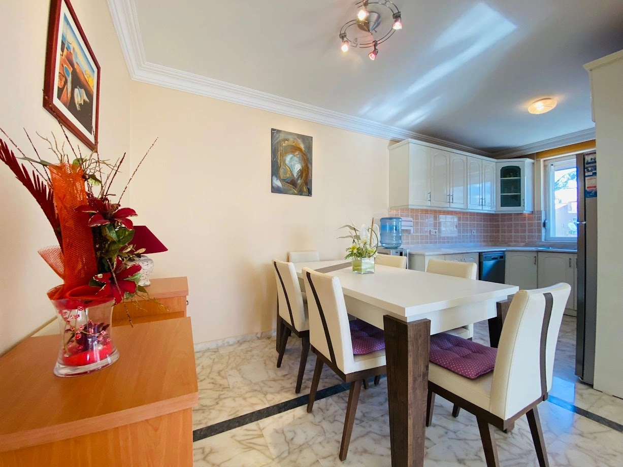 अलान्या में बगीचे वाला 2-बेडरूम अपार्टमेंट