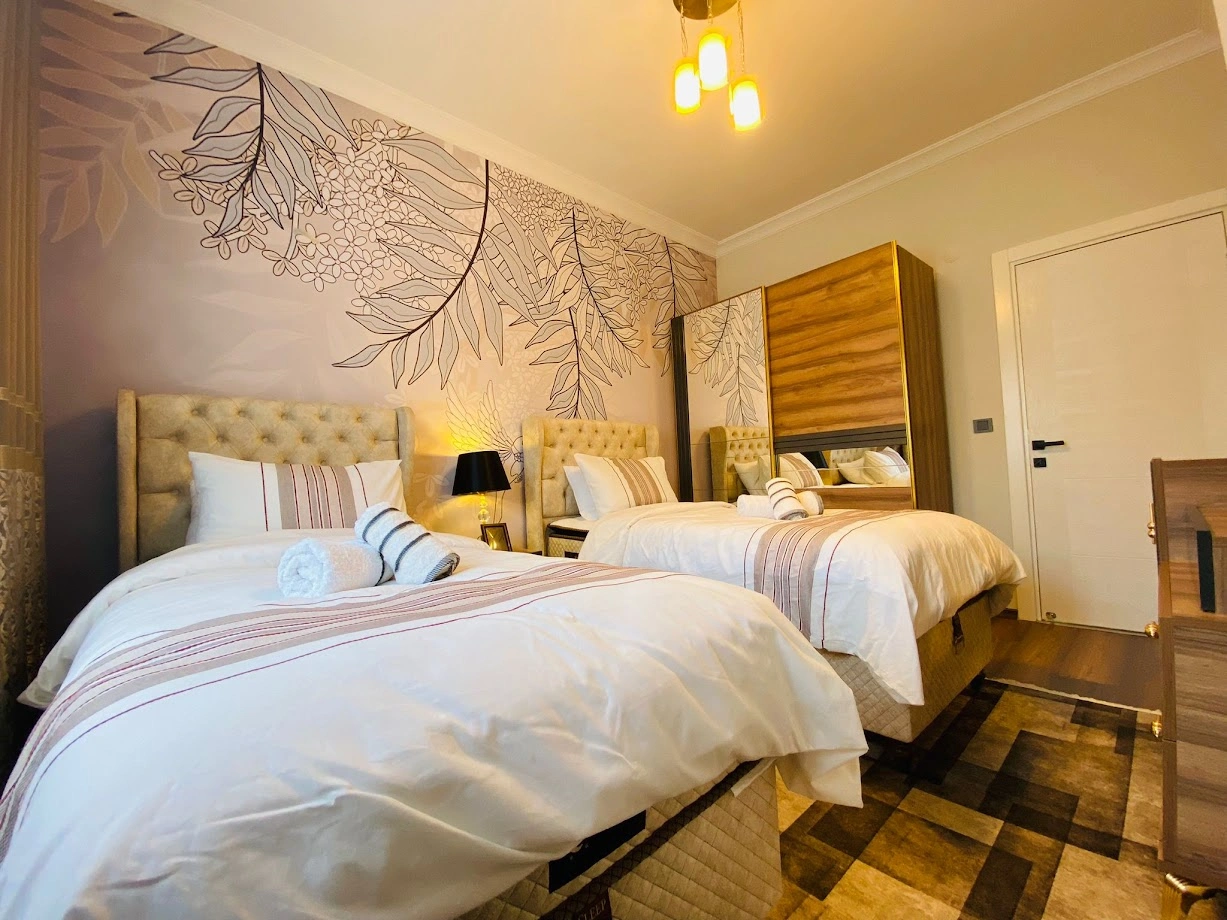 阿拉尼亚两居公寓(带儿童游乐场)